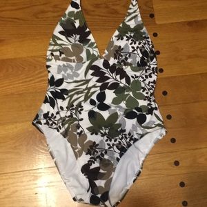 NWOT 1 Piece Swimsuit